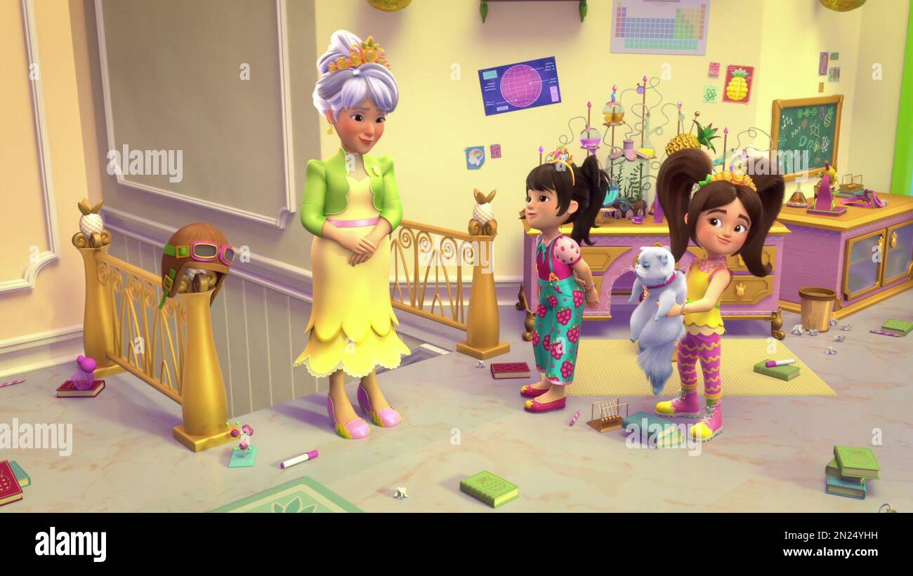 PRINCESS POWER, von links: Großtante Busyboots (Stimme: Rita Moreno ...