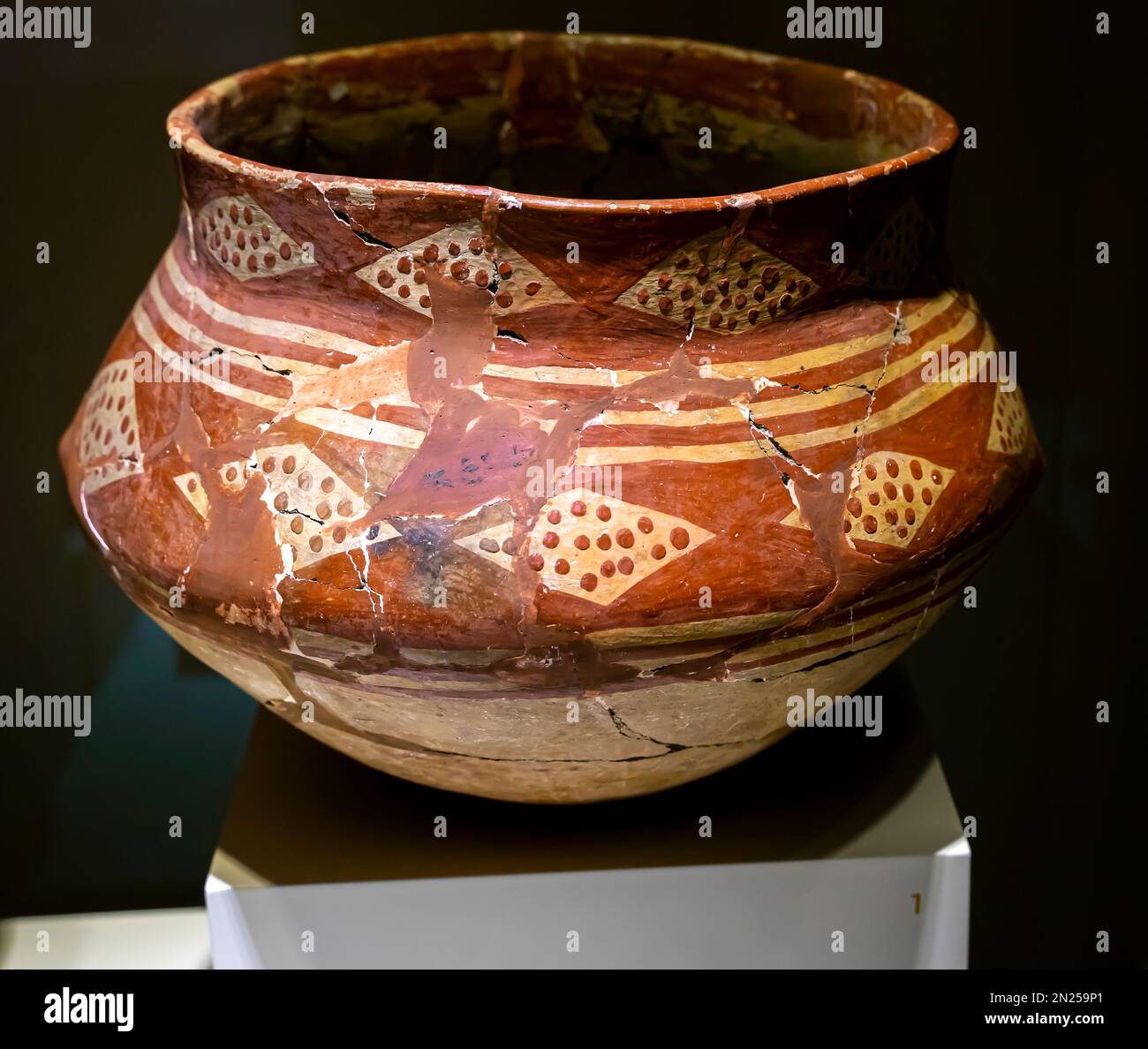 Prunkvolles ovales Gefäß. Mitte des 6. Jahrtausends v. Chr. Anatolien. Museum der anatolischen Zivilisationen Ankara Türkei Stockfoto