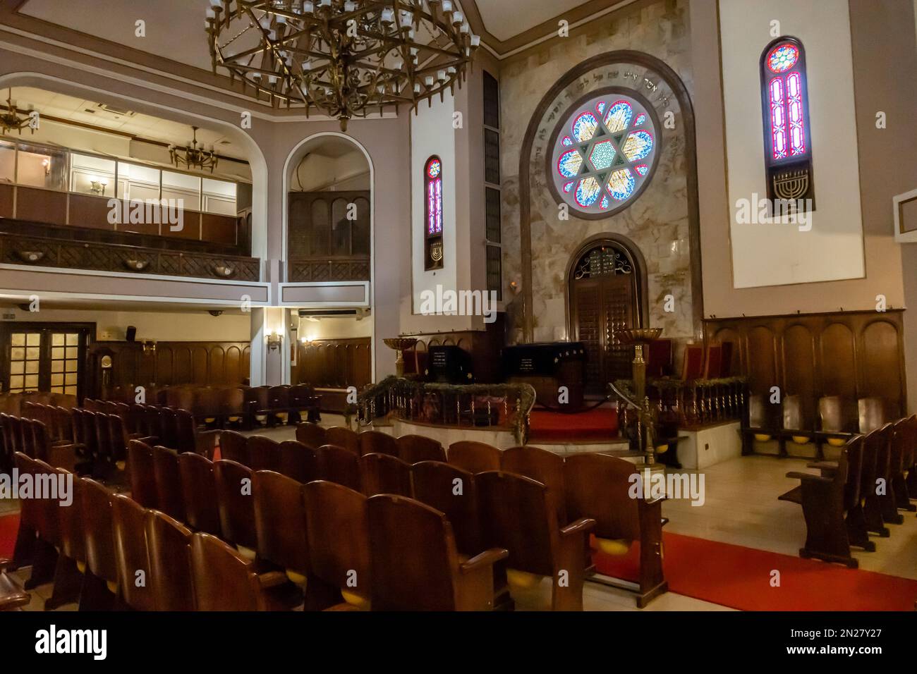 Innenseite der Neve-Shalom-Synagoge im Karaköy-Viertel von Beyoğlu, Istanbul, Türkei. Stockfoto