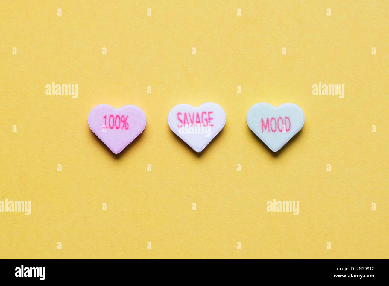Einzigartige Konversation Hearts, Valentinstag und Millenial und Gen Z Modern Romance Stockfoto