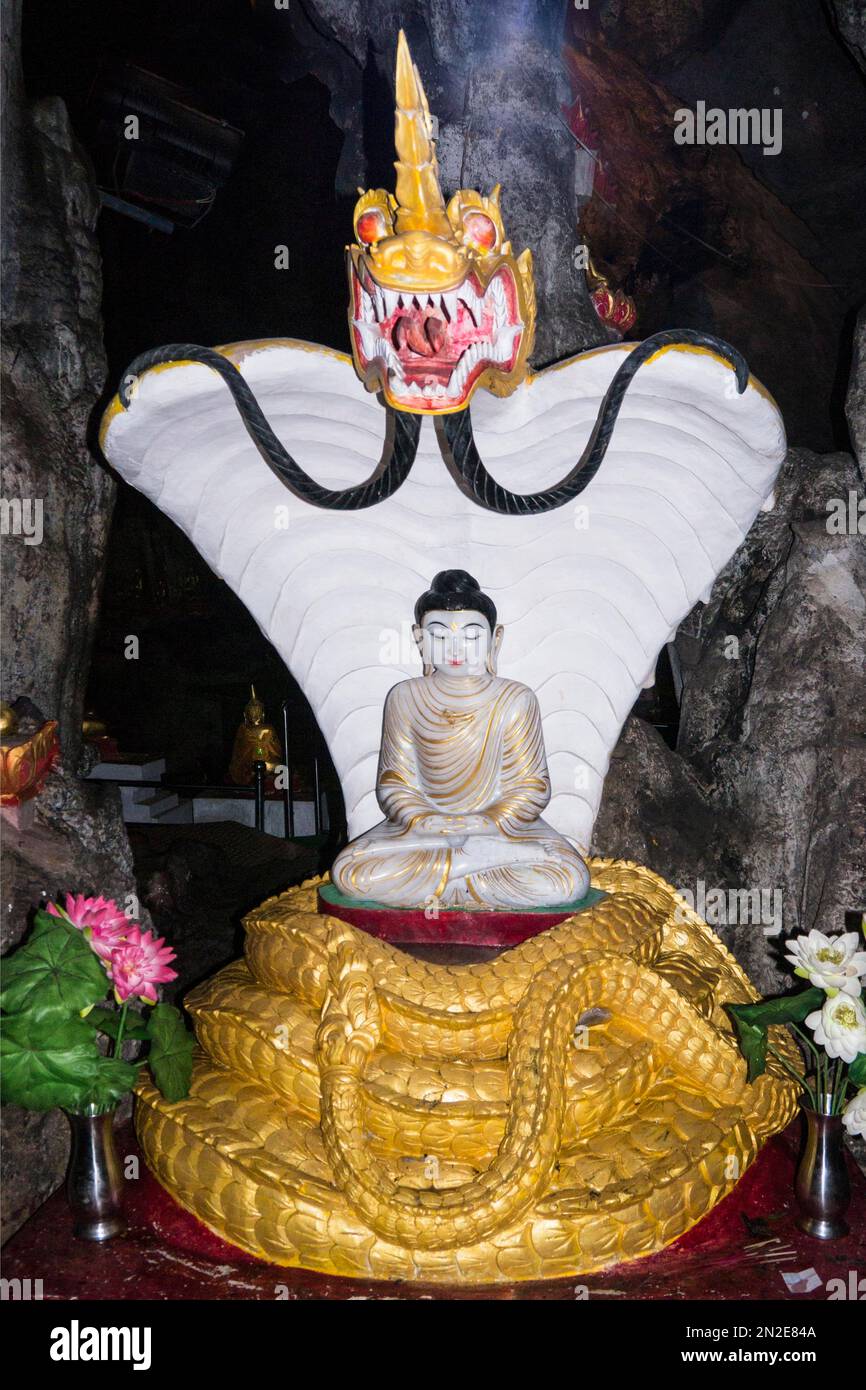 Pindaya Höhle mit über 8000 Buddha-Statuen, Shwe U Min Pagode, Pindaya, Myanmar, Pindaya, Myanmar Stockfoto