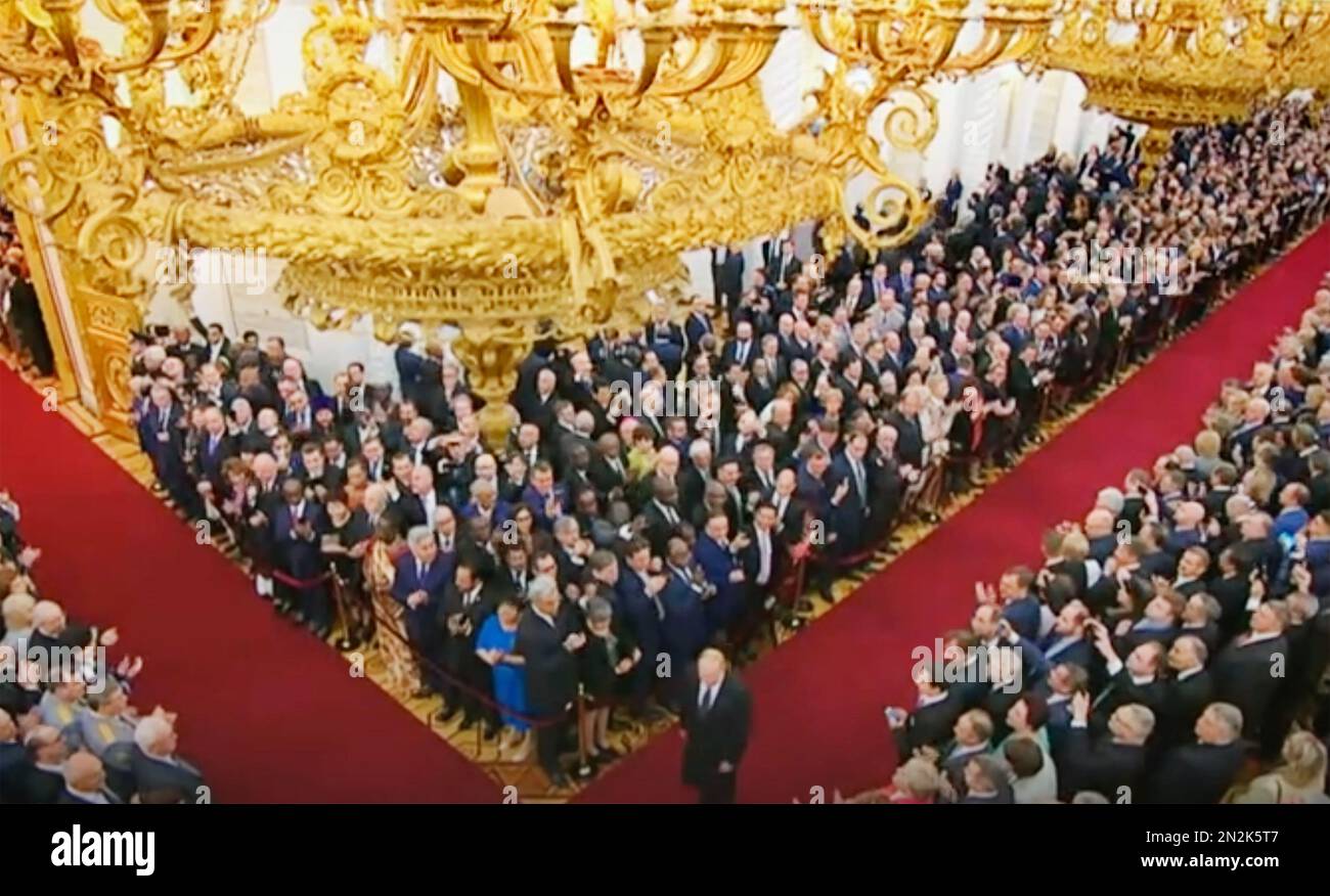 WLADIMIR PUTIN, russischer Präsident, kommt 2023 zu einer Rede im Kreml. Foto: Kremlin.ru Stockfoto