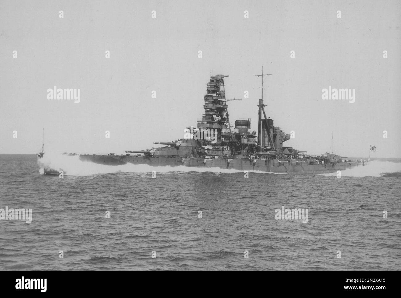 JAPAN - 28. August 1934 - das japanische Schlachtschiff Haruna wird nach ihrem zweiten Refi irgendwo vor Japan im Jahr 1934 auf See getestet - Foto: Stockfoto