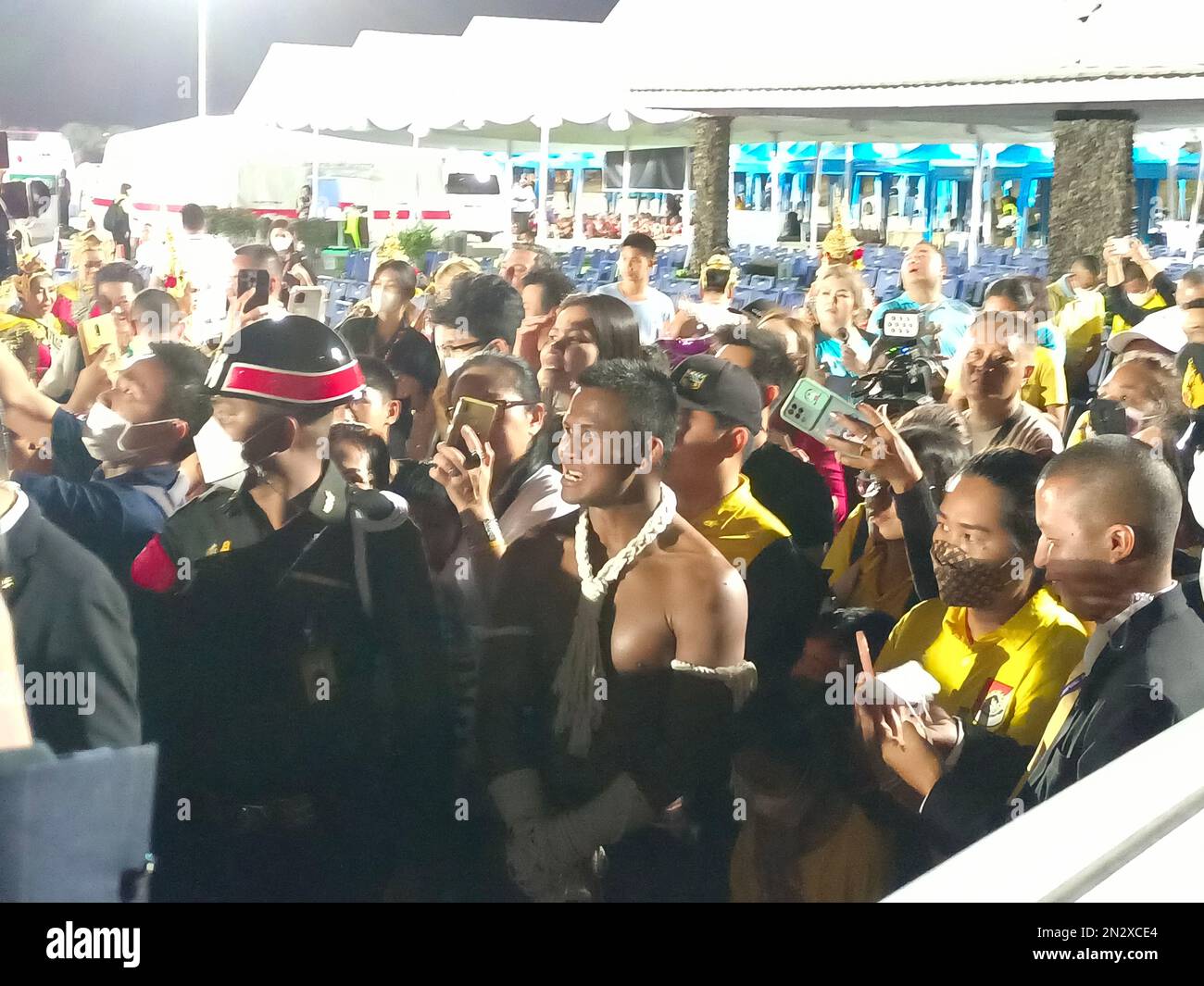 Neuer Guinness Weltrekord für die größte Anzahl von Muay Thai-Kämpfern, die sich an einem Ort versammelt haben, Ratchabhakti Park, Hua hin, Thailand Stockfoto