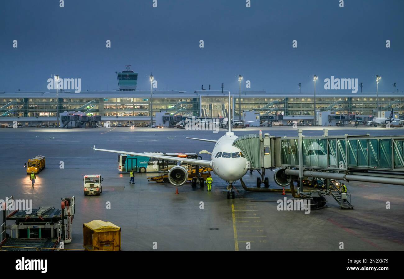 Flugzeug, Rollfeld, Flughafen München Franz Josef Strauß, München, Deutschland Stockfoto