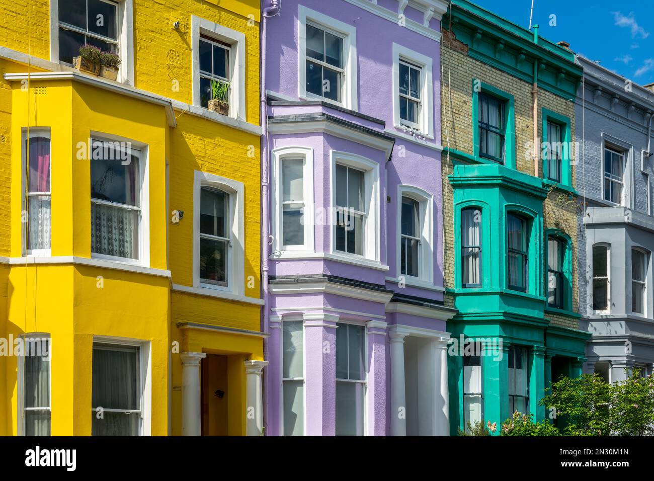 Bunte Häuser in Notting Hill, London, UK Stockfoto