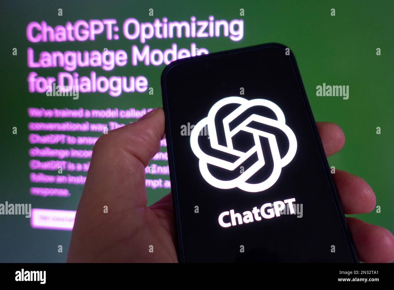 OpenAI ChatGPT-Logo auf dem Mobiltelefon Stockfoto