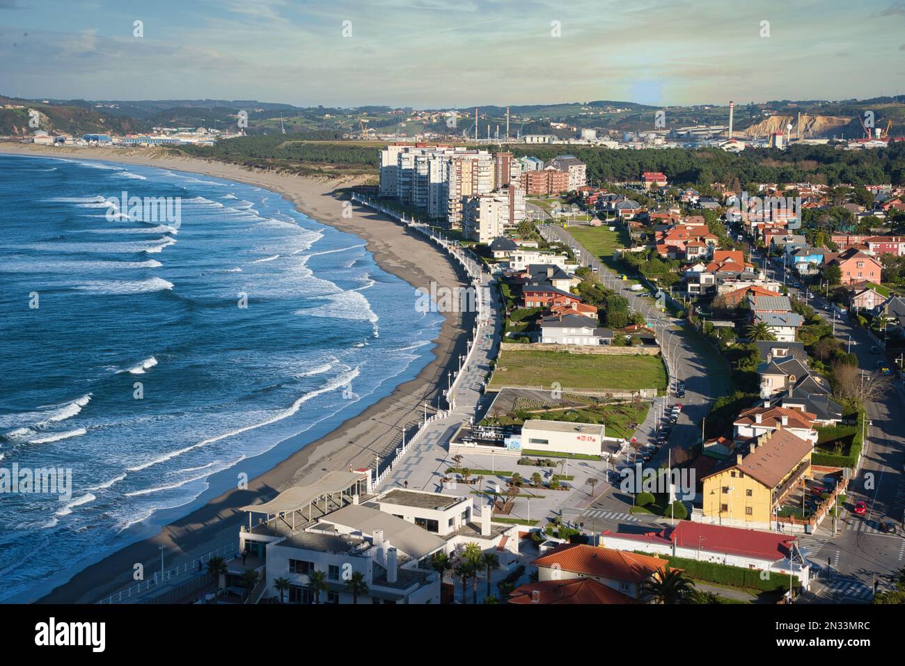 Salinas Stadt, Luftaufnahme, Castrillon, Asturien, Spanien Stockfoto