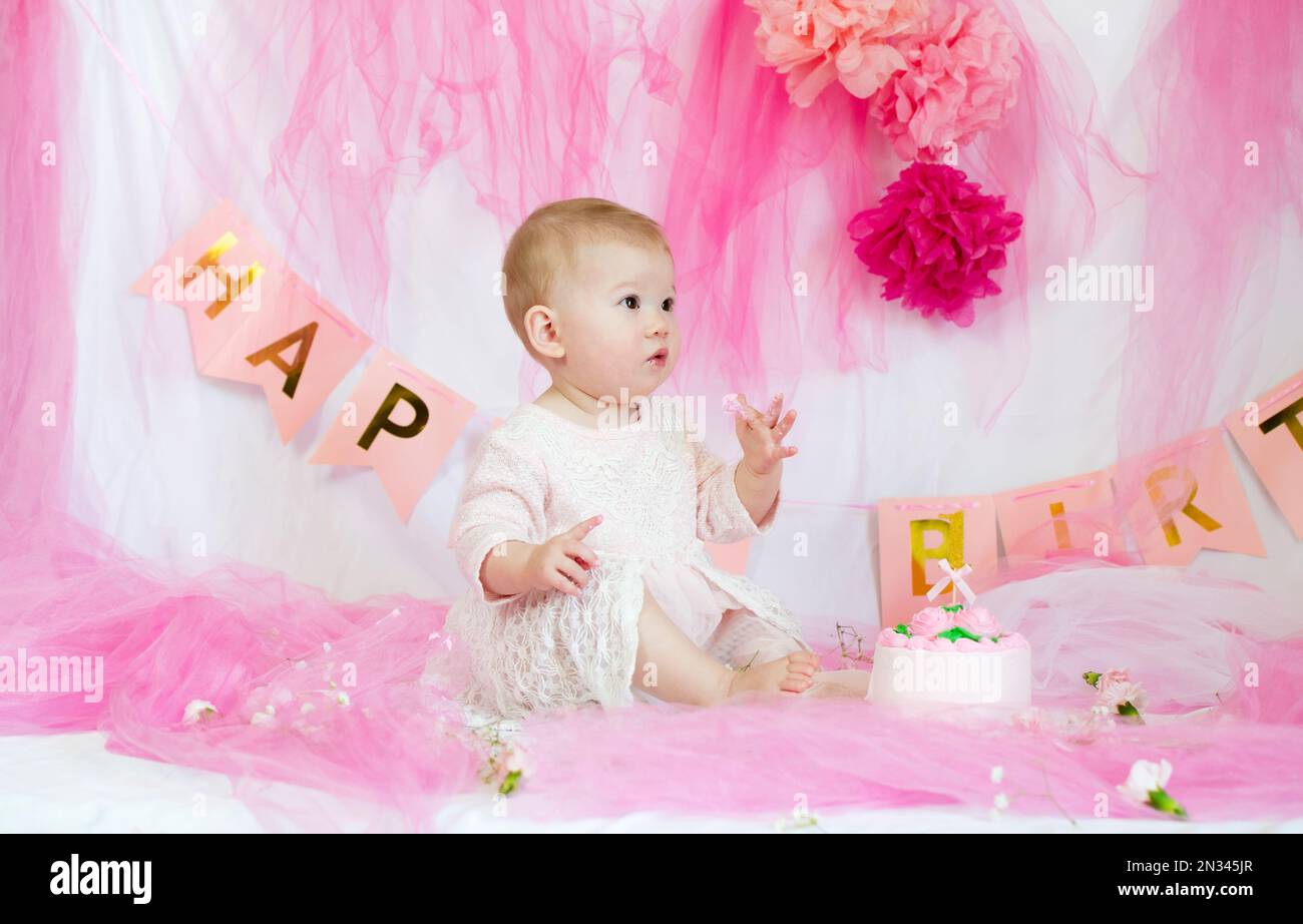 Amscan Sweet Mädchen Ersten Geburtstag Ausschneide-Set – 12 Bunte Kartenmotive Mit Schmetterlingen & Blumen