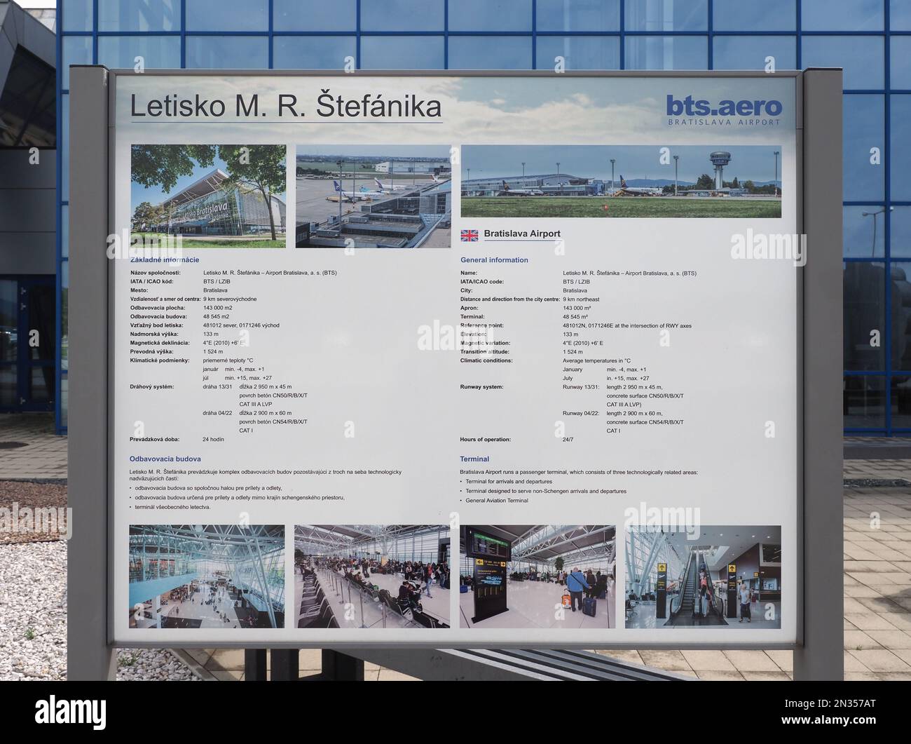 BRATISLAVA, SLOWAKEI - CIRCA SEPTEMBER 2022: Allgemeine Informationen zum Flughafen Stefanik Stockfoto