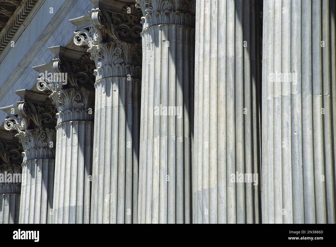 Spalten im Zappeion, Athen, Griechenland Stockfoto Spalten im Zappeion, Athen, Griechenland Stockfoto