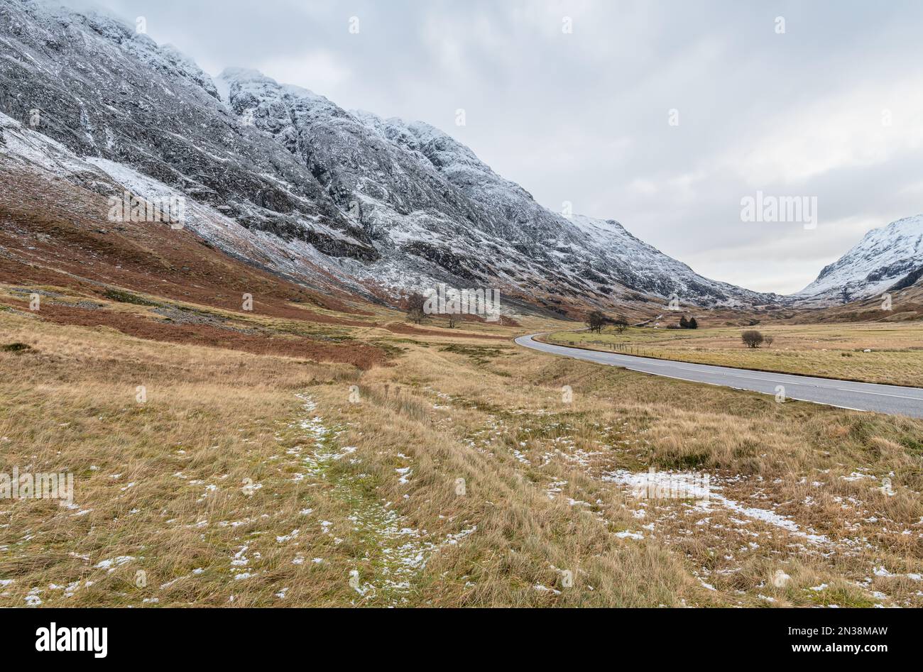 Die A82 durch Glencoe in den Highlands, Schottland Stockfoto