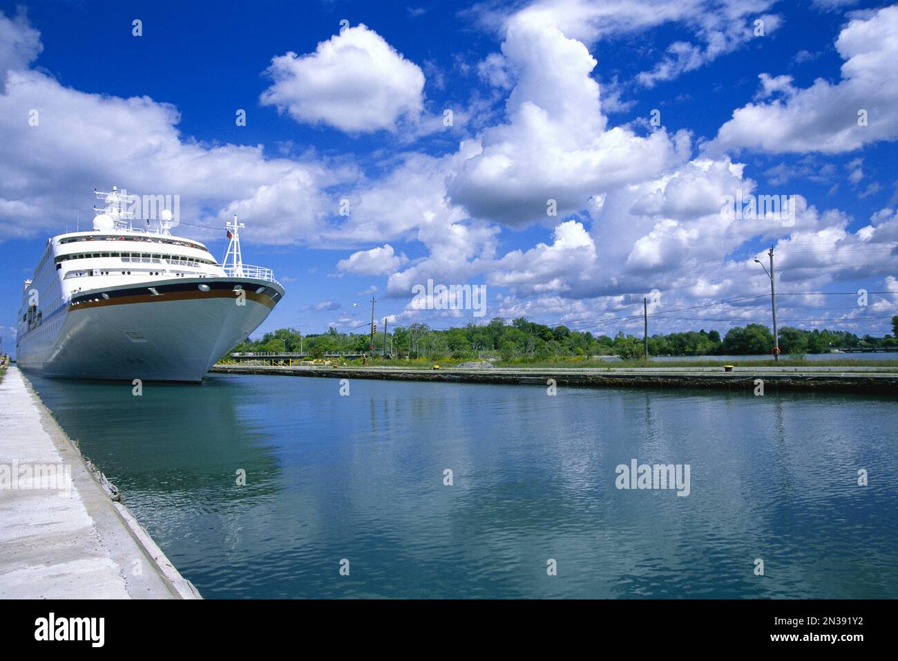 Kreuzfahrt Schiff, Welland Canal, St. Catharines, Ontario, Kanada Stockfoto