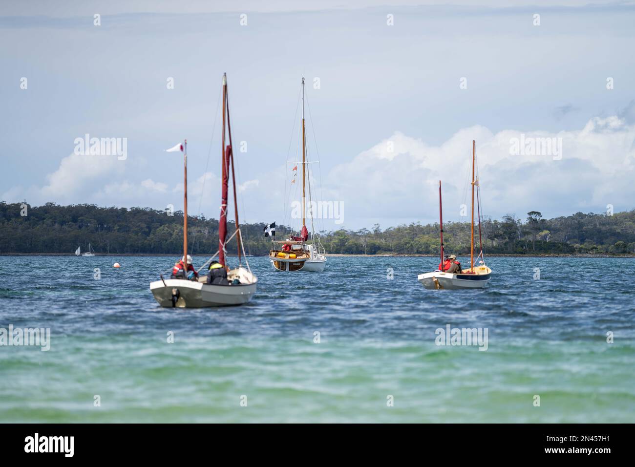 Holzboot auf dem Wasser, beim Holzbootfestival in hobart tasmania australien im Sommer Stockfoto