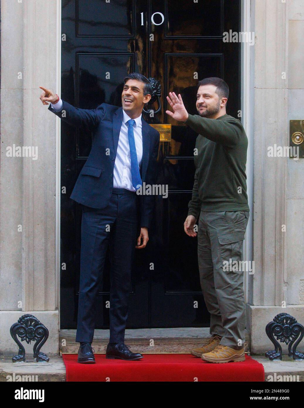 London, Großbritannien. 8. Februar 2023. Der ukrainische Präsident Wolodymyr Zelenskyy besucht Premierminister Rishi Sunak an der Downing Street Nr. 10 zu Gesprächen. Kredit: Mark Thomas/Alamy Live News Stockfoto