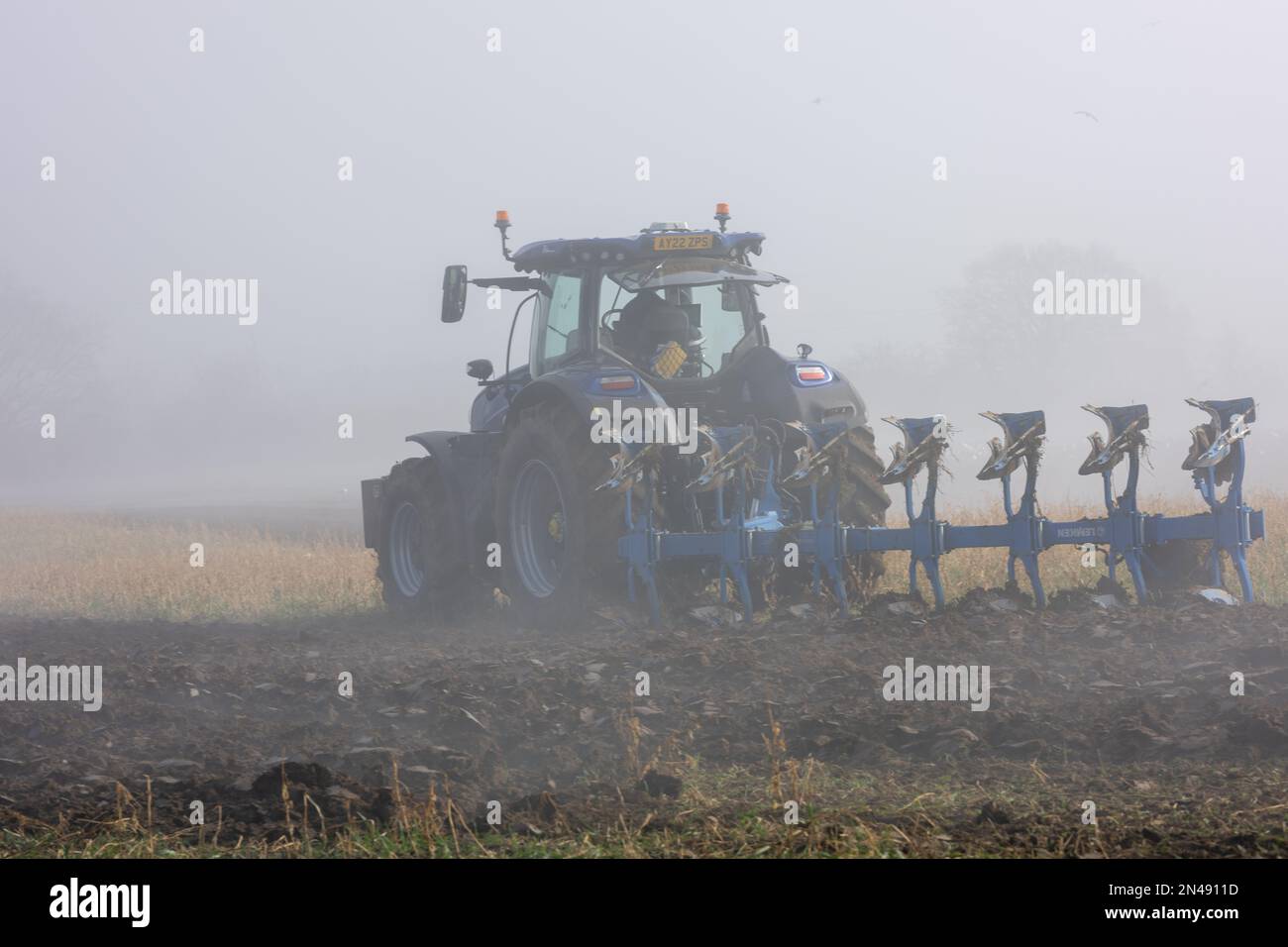 Maldon, Großbritannien. 08. Februar 2023. Maldon Essex, 8. Februar 2023, UK Weather Heavy Nebel auf der 63. Jährlichen Doe Show of Agricultural Machinery bei Maldon Essex Credit: Ian Davidson/Alamy Live News Stockfoto