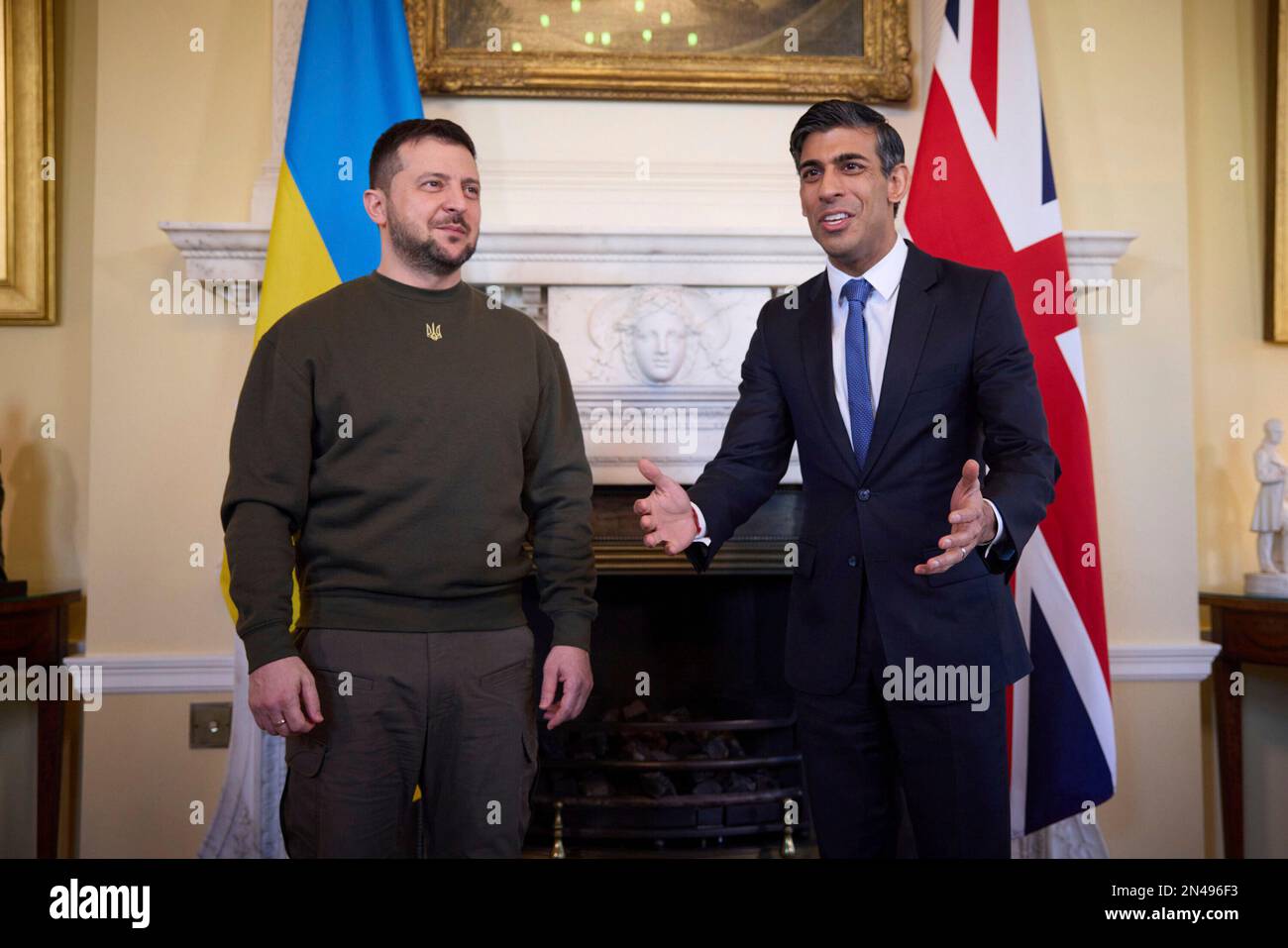 London, Großbritannien, 8. Februar 2023. Präsident Volodymyr Zelenskyy besucht Rishi Sunak (Premierminister Großbritanniens) am 8. Februar 2023 in der Downing Street 10 in London. Besuch des ukrainischen Präsidenten im Vereinigten Königreich Foto: Das Präsidialamt der Ukraine Via Stockfoto