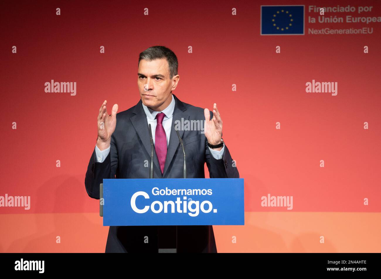 Madrid, Spanien. 08. Februar 2023. Der Präsident der spanischen Regierung, Pedro Sanchez, sprach auf der Veranstaltung "Emprendiendo el futuro que queremos" (die Zukunft, die wir wollen), einem Treffen, das dem innovativen Unternehmertum in Spanien gewidmet ist und von der ENISA in der Royal Tapestry Factory organisiert wurde. Kredit: Marcos del Mazo/Alamy Live News Stockfoto