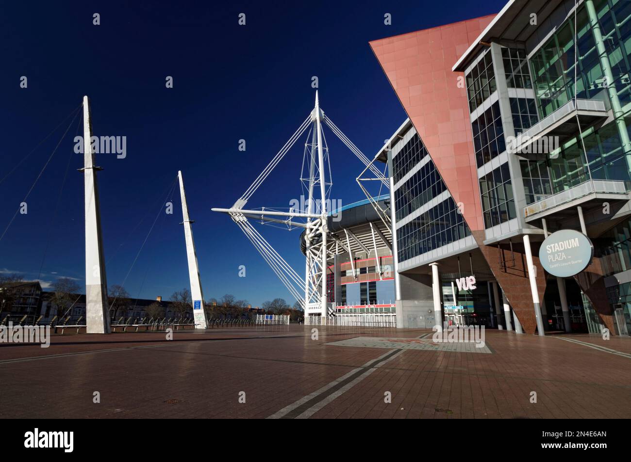Principality Stadium und Stadium Plaza, Cardiff City Centre, Wales, Großbritannien. Stockfoto