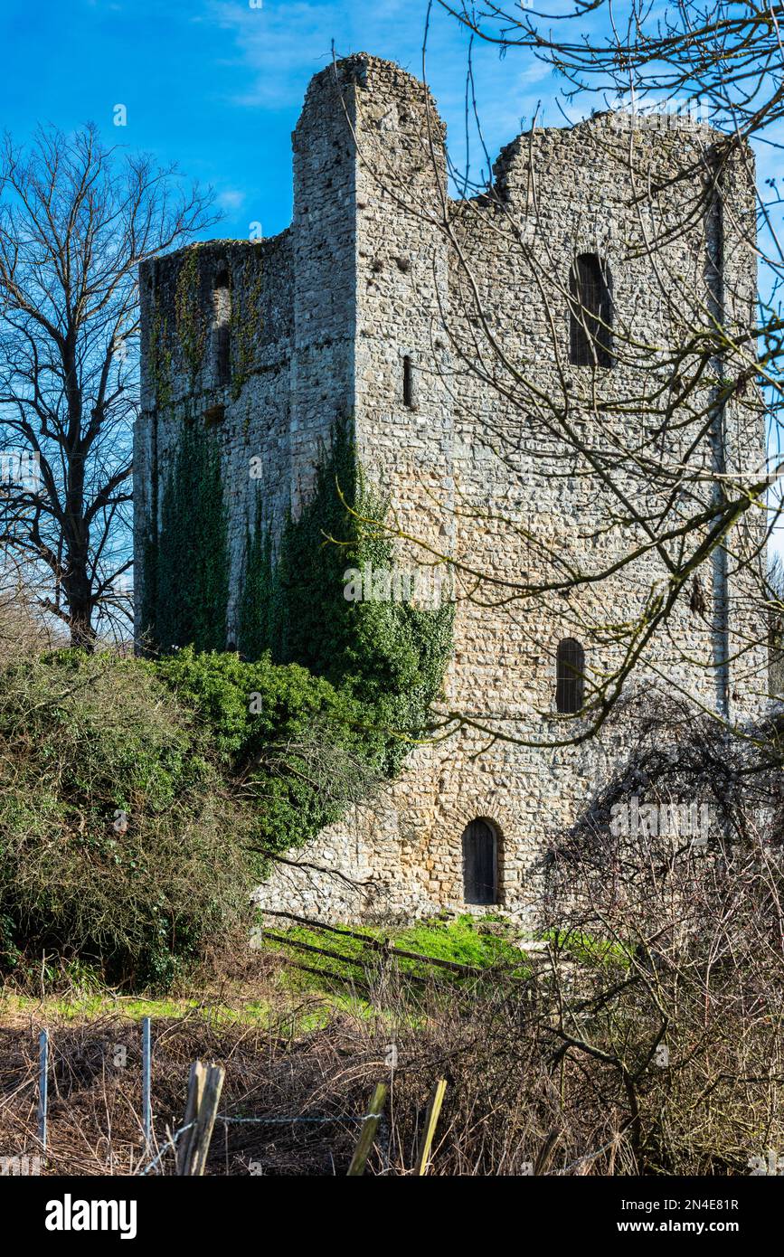 St Leonard's Tower ist ein normannischer Keep in West Malling in der Nähe von Maidstone in der Grafschaft Kent, England Stockfoto