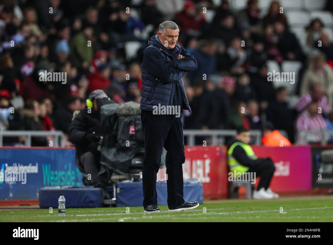 Tony Mowbray Manager von Sunderland beim Emirates FA Cup, viertes Spiel Sunderland gegen Fulham im Stadium of Light, Sunderland, Großbritannien, 8. Februar 2023 (Foto: Mark Cosgrove/News Images) Stockfoto