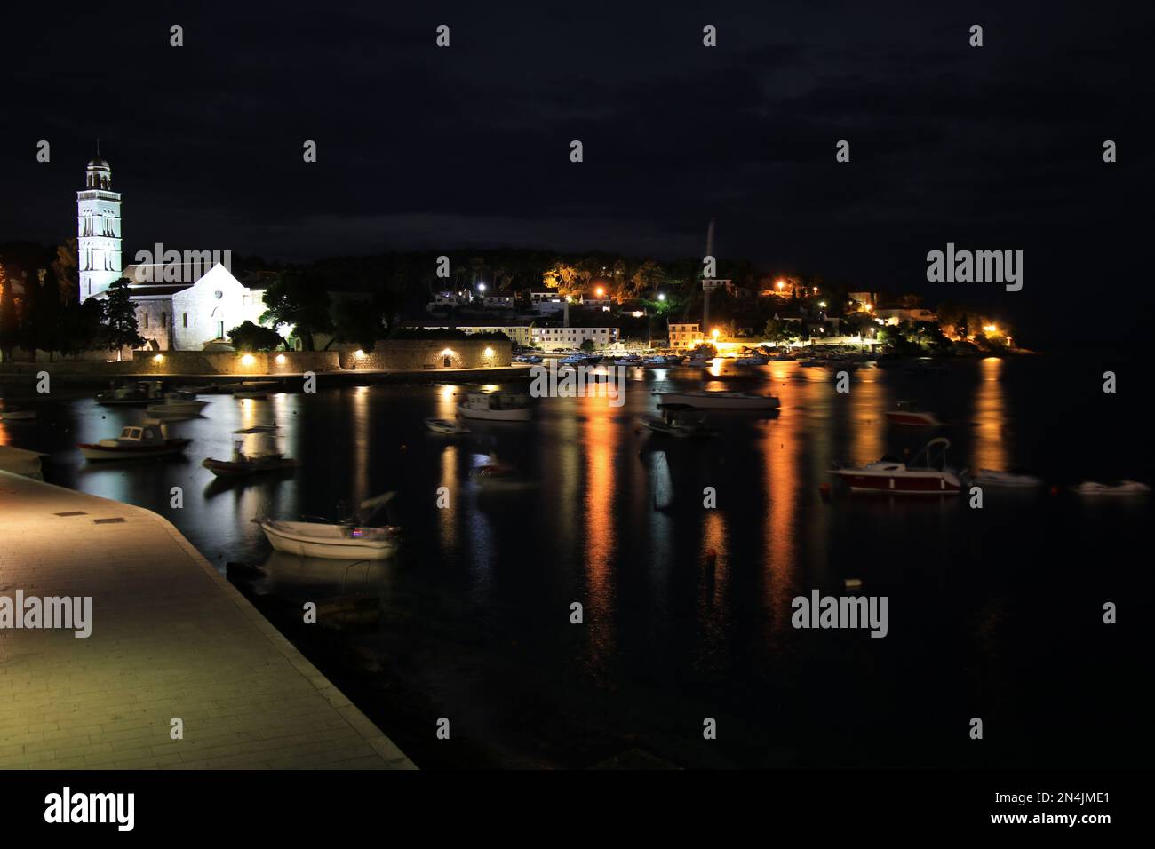 Franziskanerkloster der Gnaden in Hvar bei Nacht, Insel Hvar, Kroatien Stockfoto