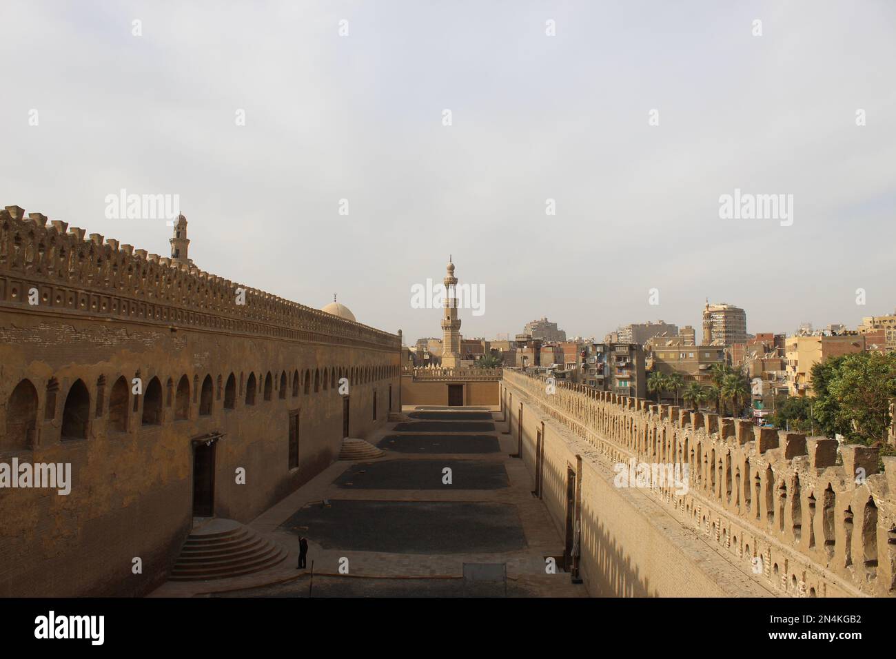 Bögen der Ahmad Ibn Tulun-Moschee in Kairo, Ägypten Stockfoto