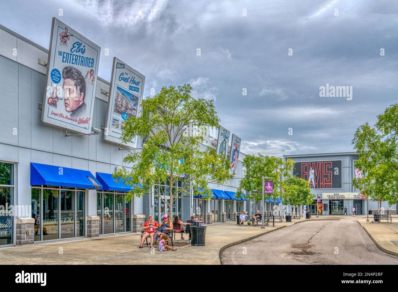 Die Museen im Elvis Presley's Memphis Entertainment Complex in Graceland in Memphis, Tennessee. Stockfoto