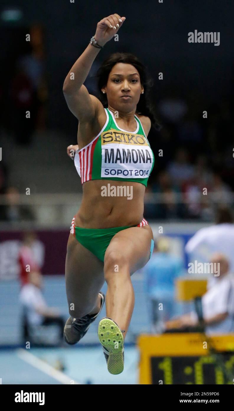 Portugal's Patricia Mamona makes an attempt in the women's triple jump final during the Athletics Indoor World Championships in Sopot, Poland, Saturday, March 8, 2014. (AP Photo/Matt Dunham) Stockfoto