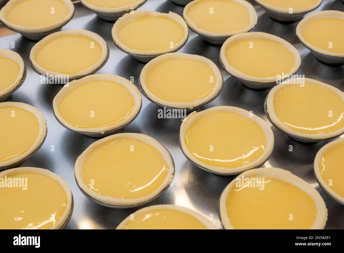 Portugiesische Puddingtörtchen pasteis de nata Stockfoto