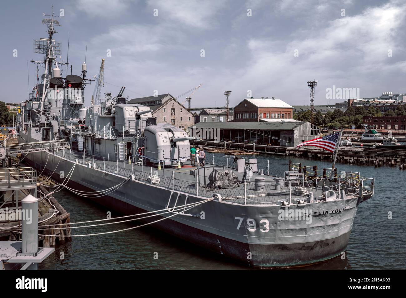 National Historical Park, Boston, Massachusetts – die USS Cassin Young ist ein Zerstörer der Fletcher-Klasse der USA Navy benannt nach Captain Cassin Young. Yo Stockfoto