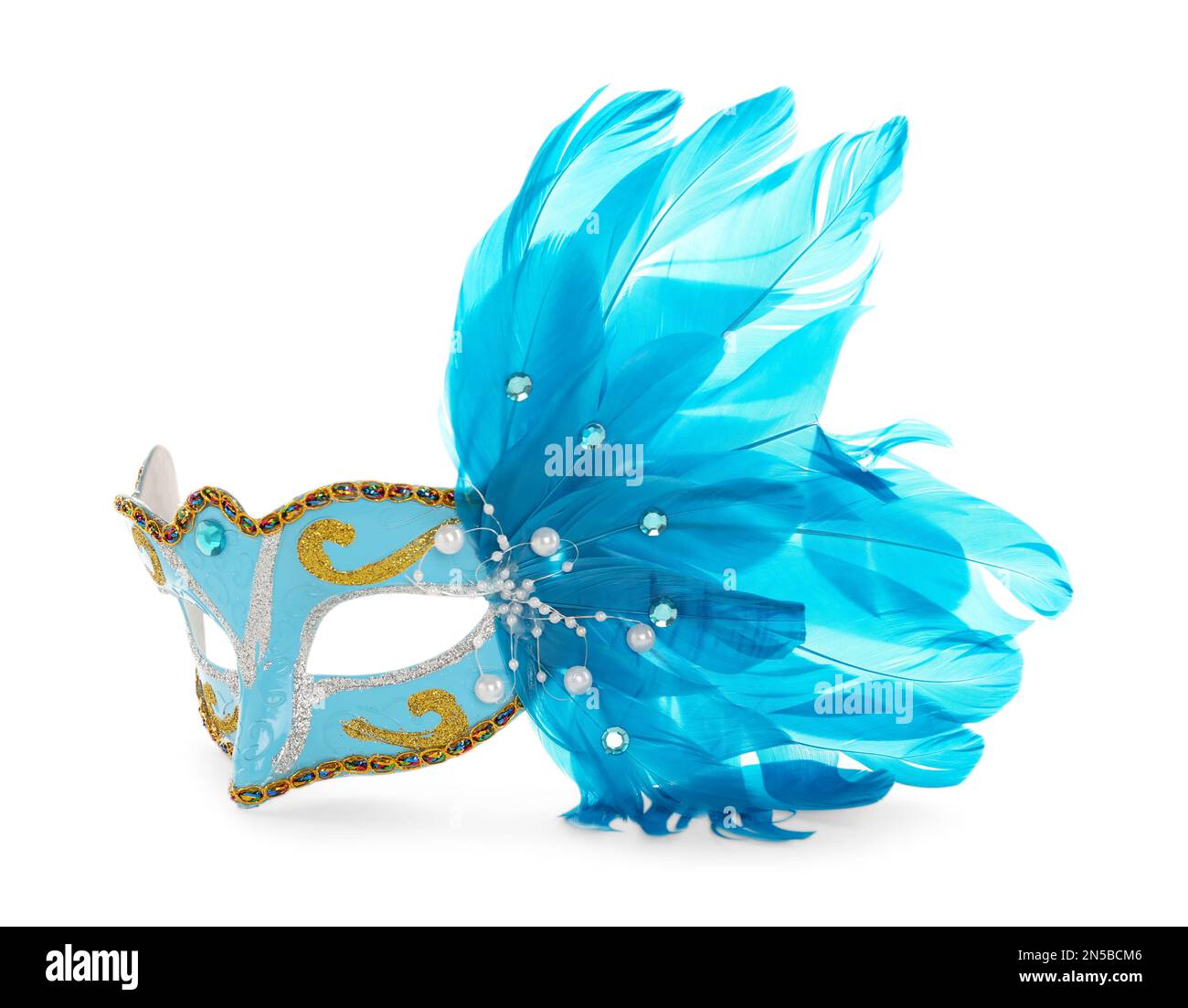 Wunderschöne hellblaue Karnevalsmaske isoliert auf weiß Stockfoto
