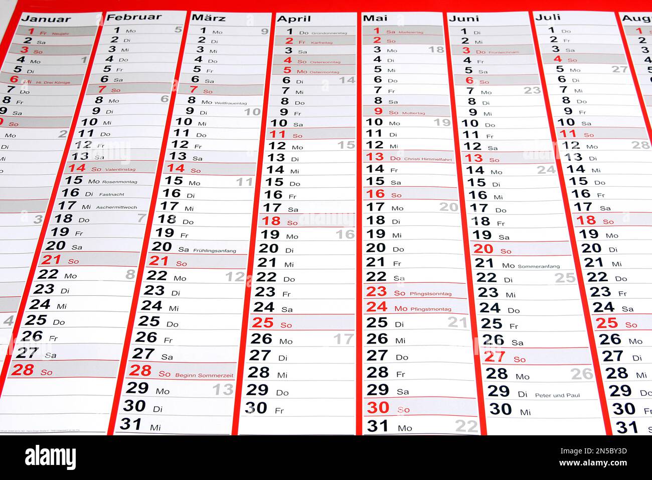Jahreskalender 2021 auf Deutsch Stockfoto