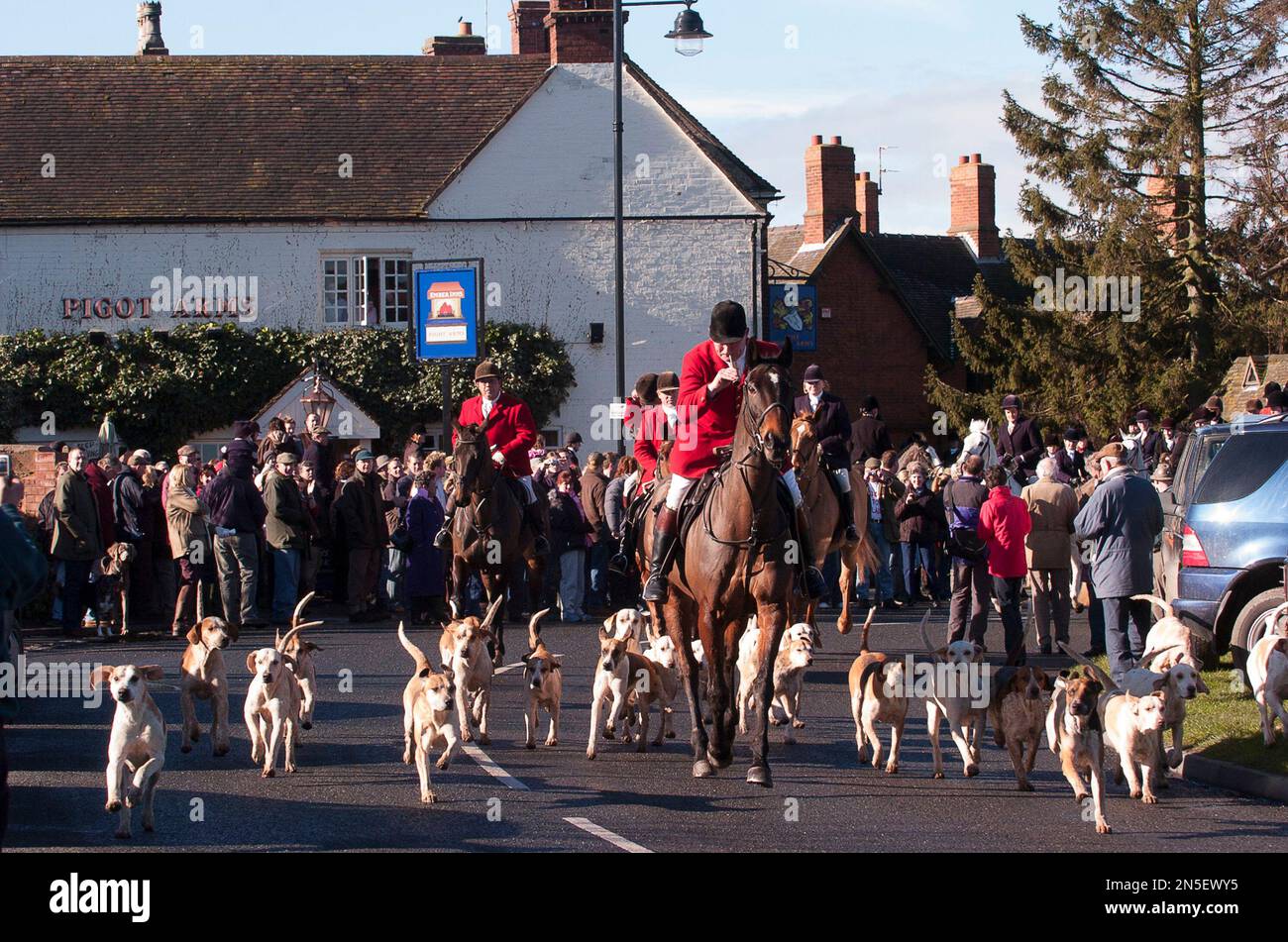 Die Albrighton Jagd Treffen für die Fuchsjagd im Jahr 2005 Bild von DAVE BAGNALL Stockfoto