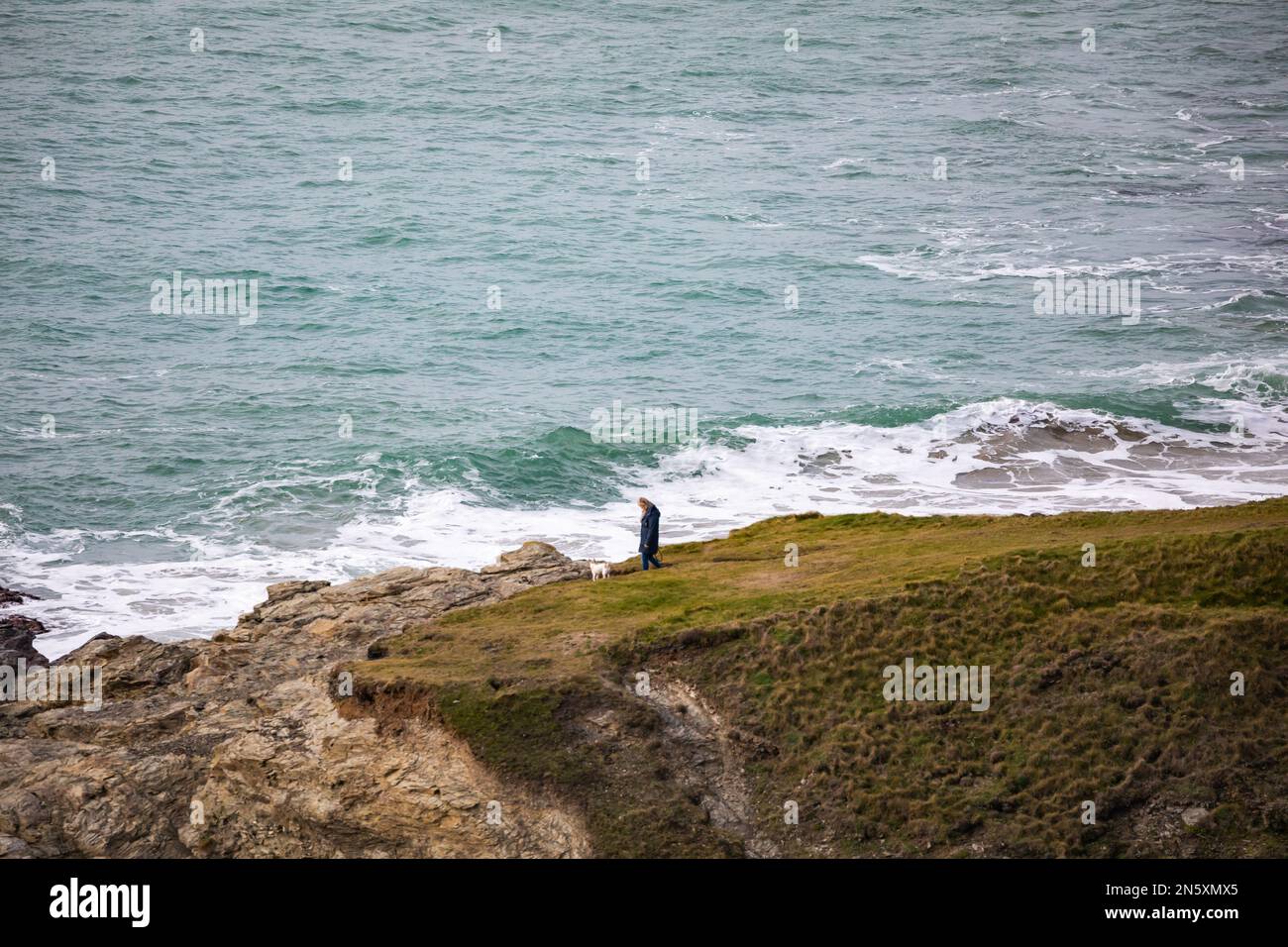 Blick vom Polurrian Hotel auf die Lizard in Cornwall Stockfoto