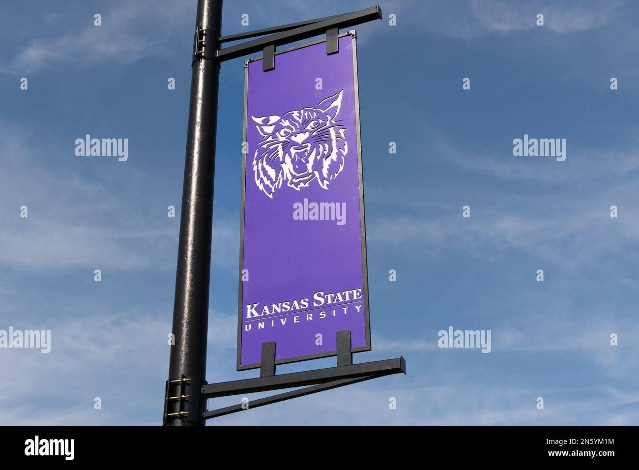 MANHATTEN, KS, USA - 3. NOVEMBER 2022: Auf dem Campus der Kansas State University. Stockfoto