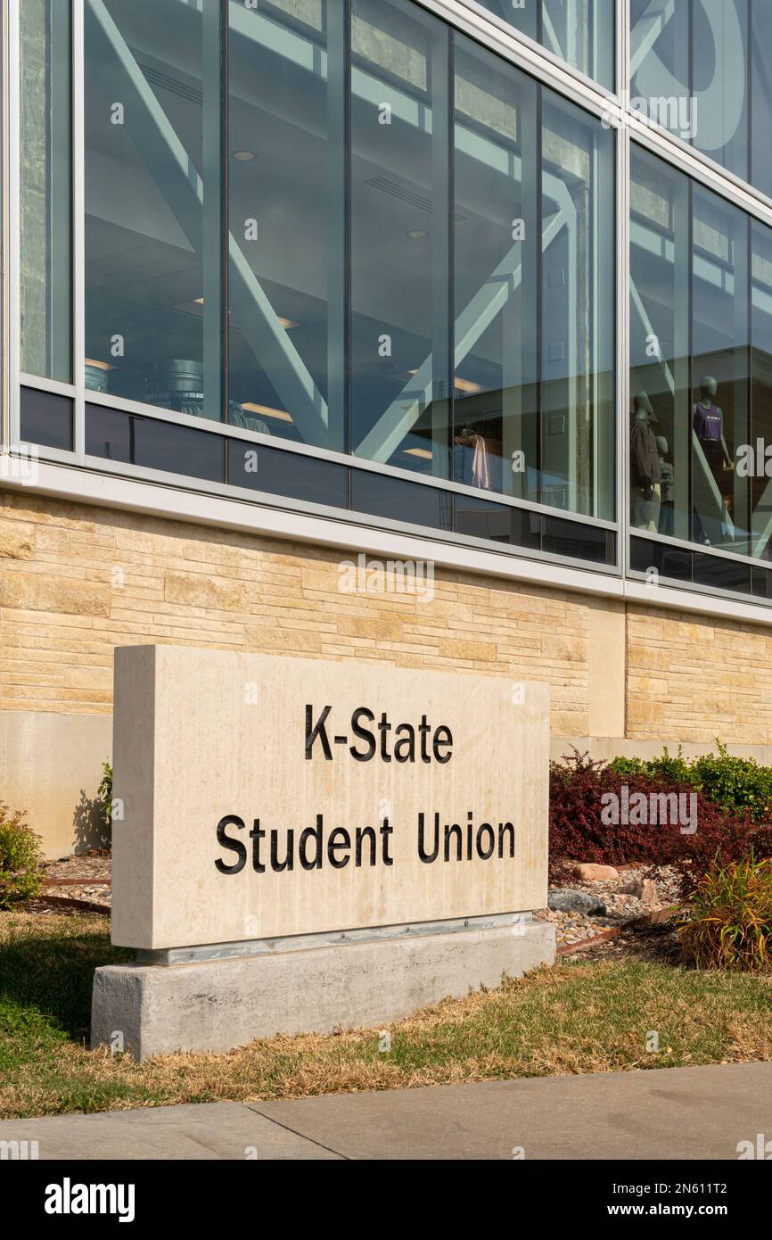 MANHATTEN, KS, USA - 3. NOVEMBER 2022: K-State Student Union auf dem Campus der Kansas State University. Stockfoto