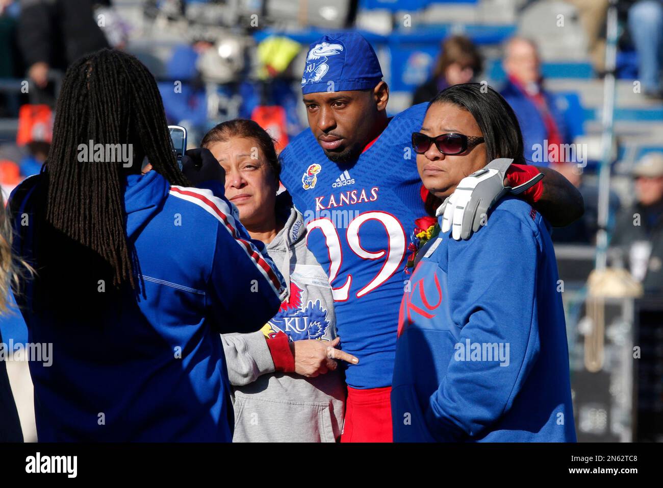 Kansas running back James Sims (29) on senior day before an NCAA college football game against Kansas State in Lawrence, Kan., Saturday, Nov. 30, 2013. (AP Photo/Orlin Wagner) Stockfoto