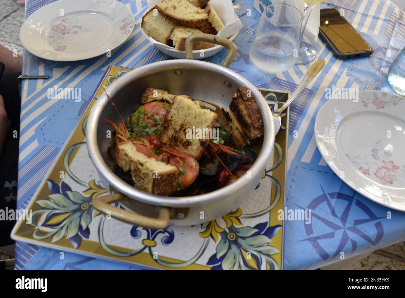 Köstliches italienisches Essen im Restaurant in Palermo, Sizilien Stockfoto