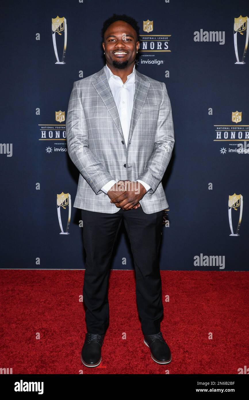 Phoenix, USA. 09. Februar 2023. Dameon Pierce geht am 9. Februar 2023 auf dem roten Teppich bei den NFL Honors in der Symphony Hall im Phoenix Convention Center in Phoenix, Arizona. Der Super Bowl LVII findet am Sonntag, den 12. Februar 2023 zwischen den Kansas City Chiefs und den Philadelphia Eagles statt. (Foto: Anthony Behar/Sipa USA) Guthaben: SIPA USA/Alamy Live News Stockfoto