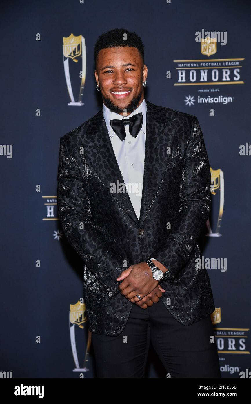 Phoenix, USA. 09. Februar 2023. Saquon Barkley läuft am 9. Februar 2023 auf dem roten Teppich bei NFL Honors in der Symphony Hall im Phoenix Convention Center in Phoenix, Arizona. Der Super Bowl LVII findet am Sonntag, den 12. Februar 2023 zwischen den Kansas City Chiefs und den Philadelphia Eagles statt. (Foto: Anthony Behar/Sipa USA) Guthaben: SIPA USA/Alamy Live News Stockfoto