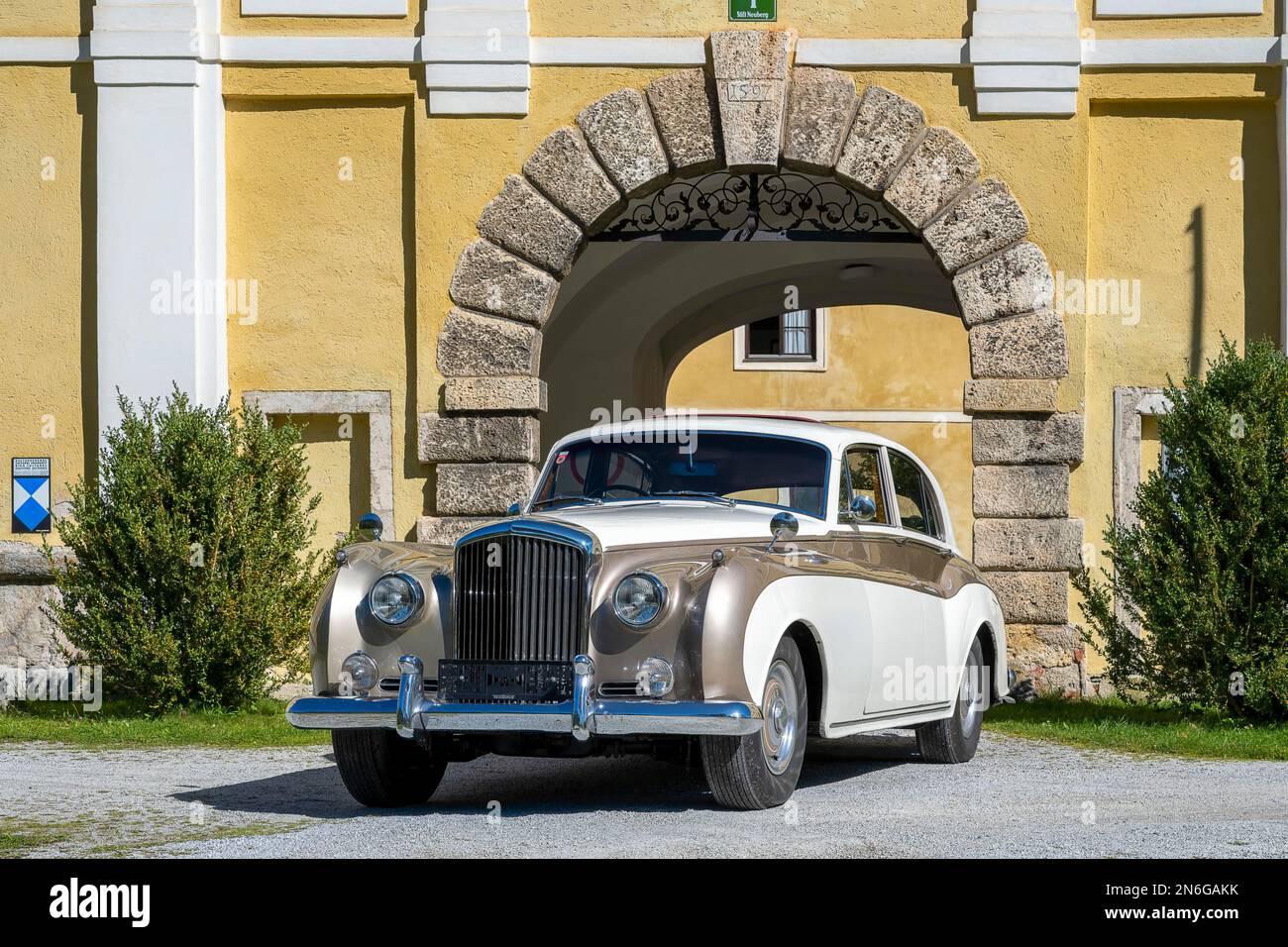 Vintage Bentley S1 SDN James Young Built 1956, 4 Gänge, 4, 887 ccm Fassungsvermögen, 1, 425 kg Gewicht, 6 Zylinder, 120 km/h, Stift Neuberg, Österreich Stockfoto