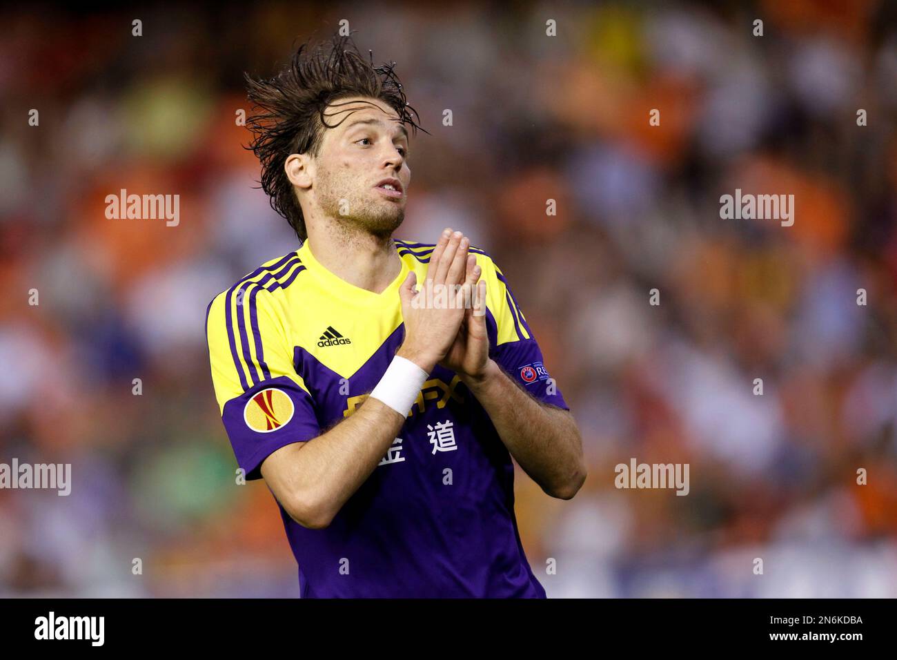 Swansea City's Michu from Spain gestures after scoring against Valencia during their Europa League Group A soccer match at the Mestalla stadium in Valencia, Spain, Thursday, Sept. 19, 2013. (AP Photo/Alberto Saiz) Stockfoto