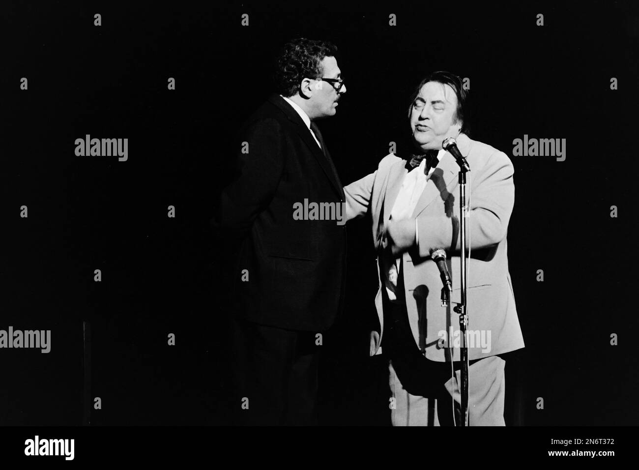 Der französische Humorist Raymond Devos spielt "Recital", Celestins Theater, Lyon, Frankreich, 1984 Stockfoto