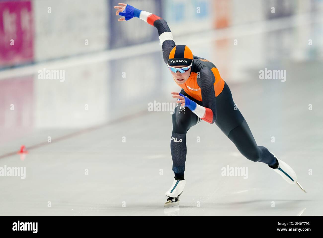 TOMASZOW MAZOWIECKI, POLEN – FEBRUAR 10: Naomi Verkerk aus den Niederlanden tritt bei der ISU Speed Skating World Cup 5 am 10. Februar 2023 in Tomaszow Mazowiecki, Polen, an der Frauen-B-Gruppe 500m Teil (Foto: Andre Weening/Orange Pictures) Stockfoto