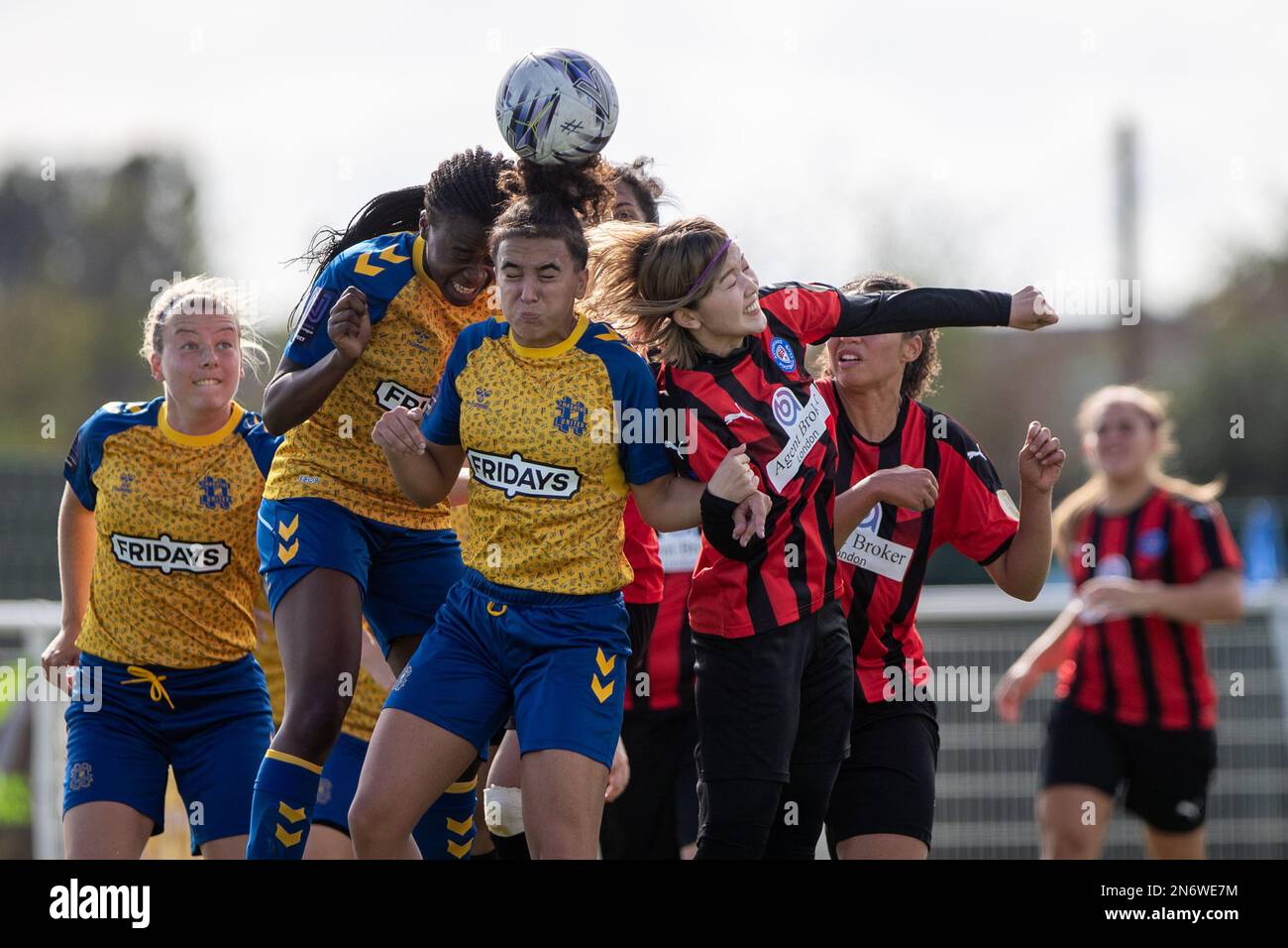 4. September 2022 Spiel der National League South East zwischen Hashtag United Women & Actonians Ladies, Parkside (Aveley). Stockfoto