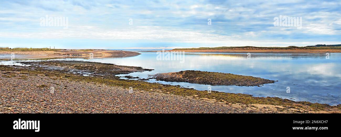 Die Nord- und Südküste von Littleferry an der Mündung von Loch Fleet in Sutherland Stockfoto