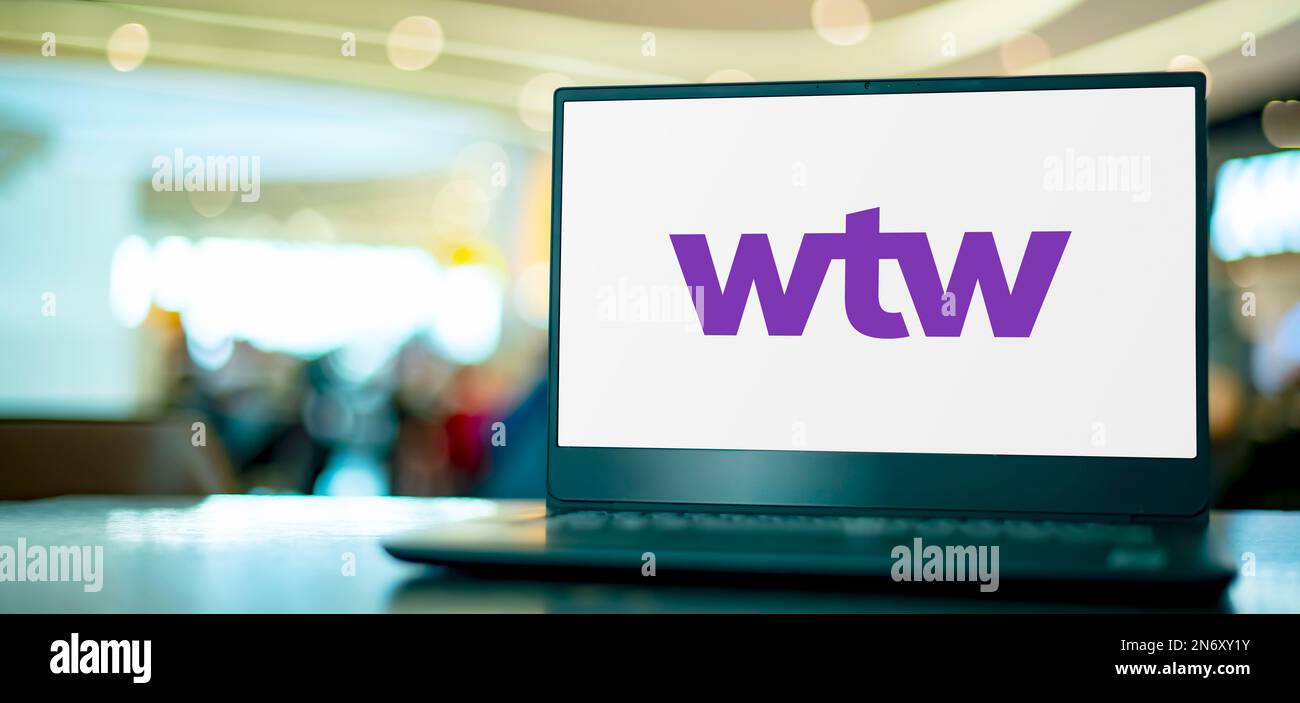 POZNAN, POL - 13. September 2022: Laptop mit Logo von Willis Towers Watson, einem britisch-amerikanischen multinationalen Versicherungsberater Stockfoto