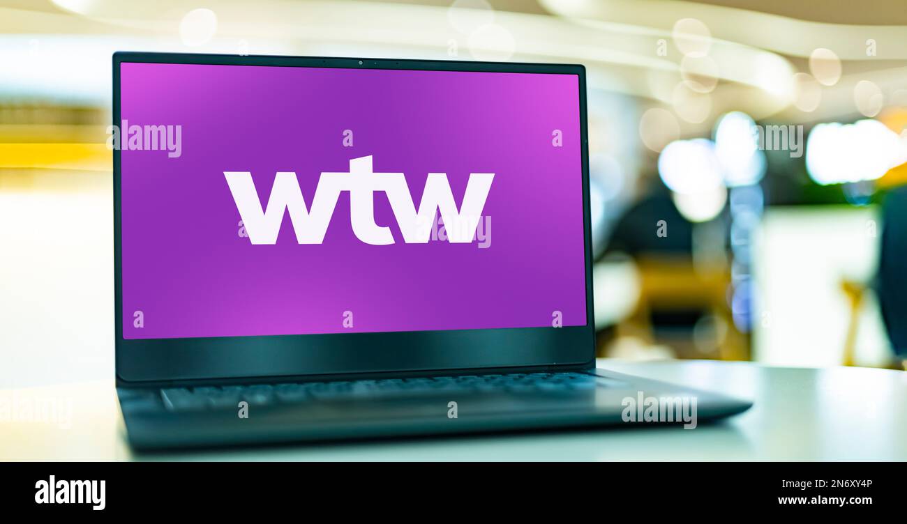 POZNAN, POL - 13. September 2022: Laptop mit Logo von Willis Towers Watson, einem britisch-amerikanischen multinationalen Versicherungsberater Stockfoto
