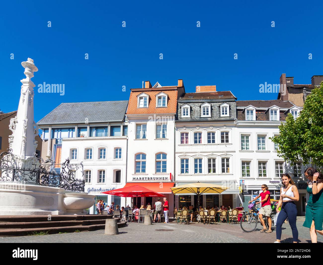 Elegantes Markt De Saarbrucken Fotos